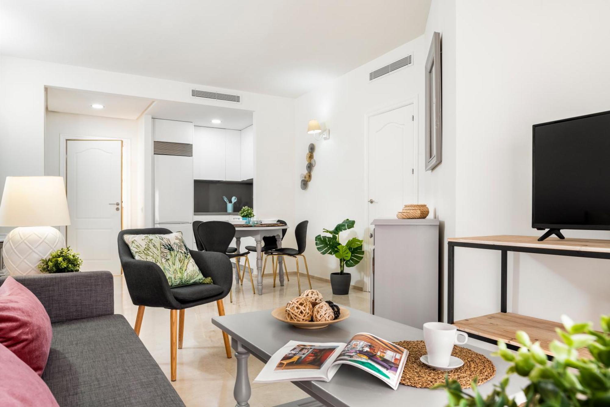 Magno Apartments Santa Justa Sevilla Bagian luar foto