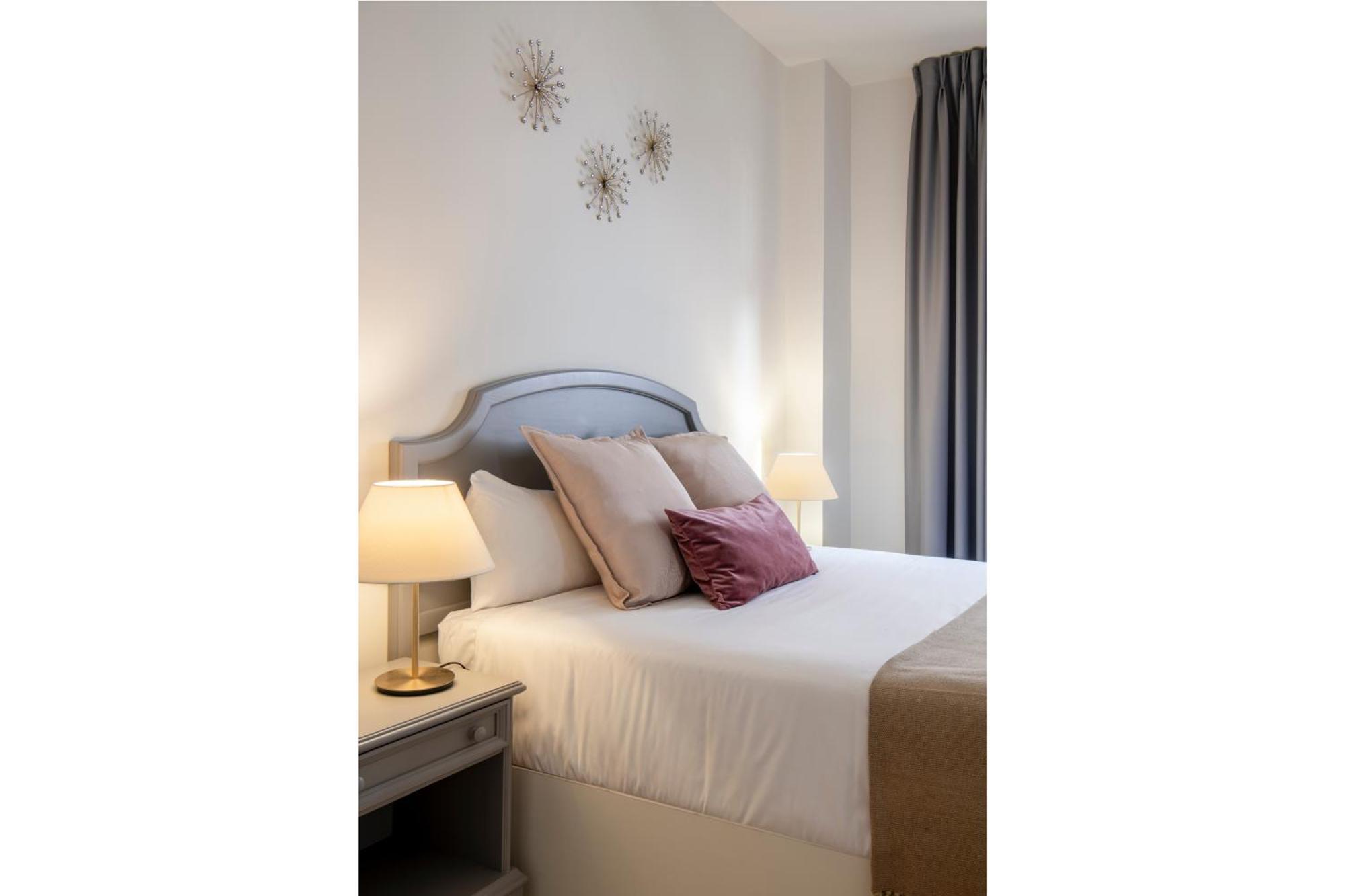 Magno Apartments Santa Justa Sevilla Bagian luar foto